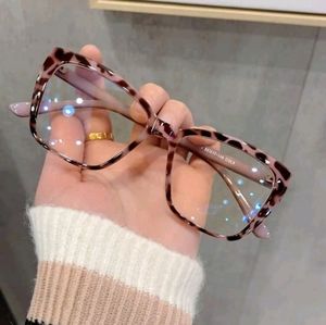 Women Tortoiseshell Fashion Versatile Eyeglasses, For Daily Life (brand new)